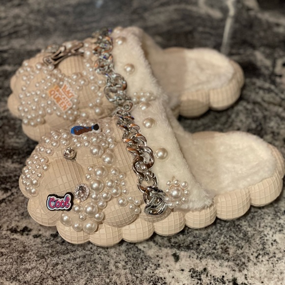 Upcycle Bubble slippers - Picture 4 of 4